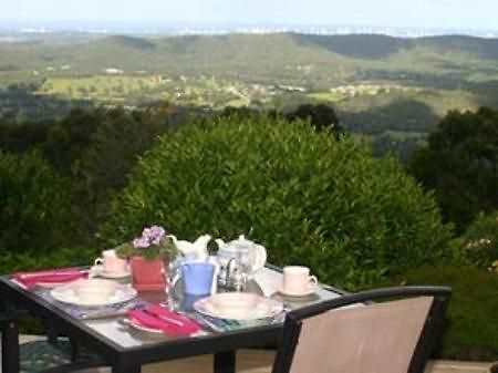 Hillside Country Retreat Bed & Breakfast Гоулд Коуст Екстериор снимка